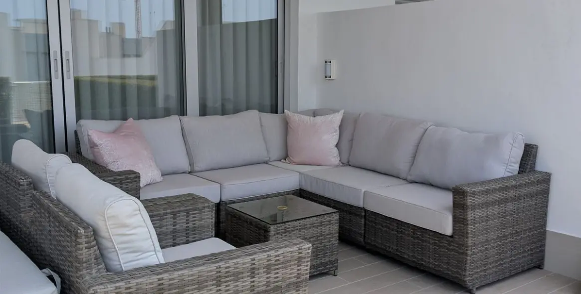 Sale of ground floor apartment in Estepona 6