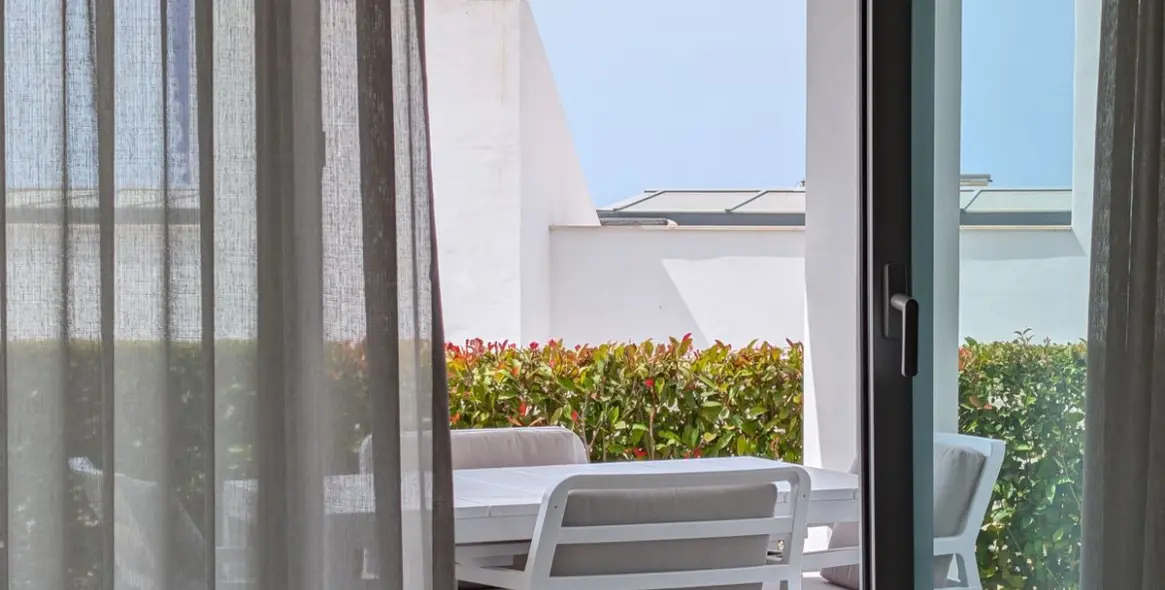 Sale of ground floor apartment in Estepona 9