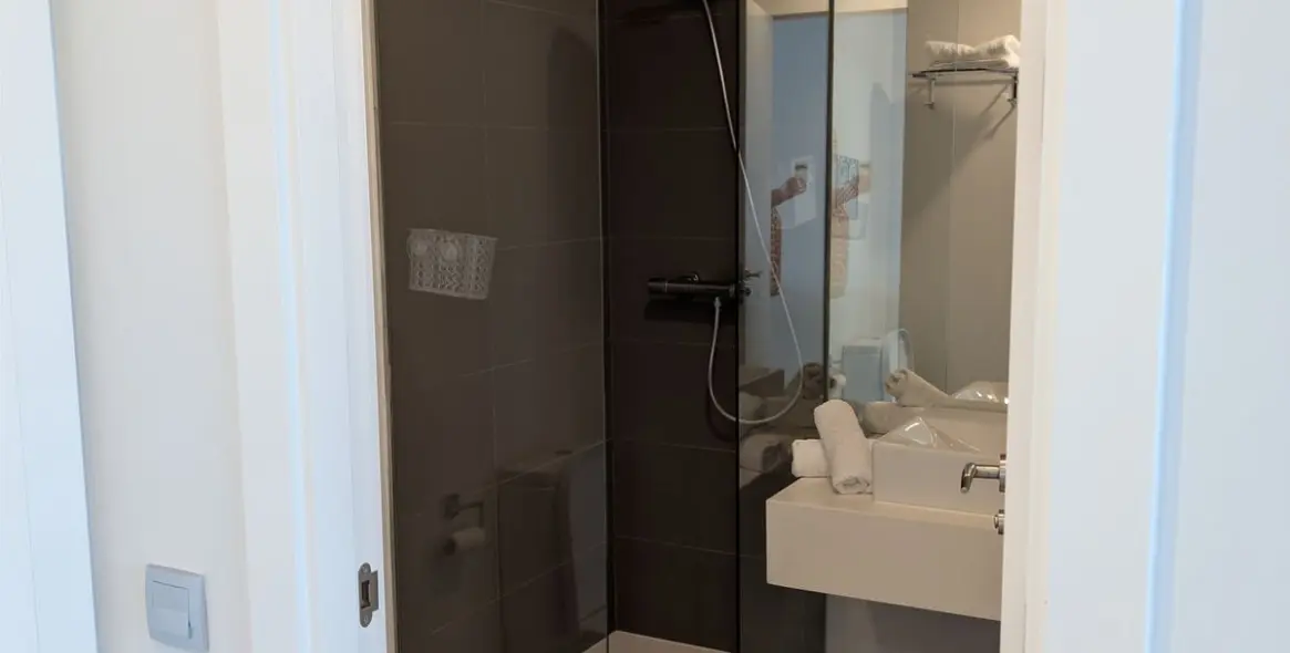 Sale of ground floor apartment in Estepona 38
