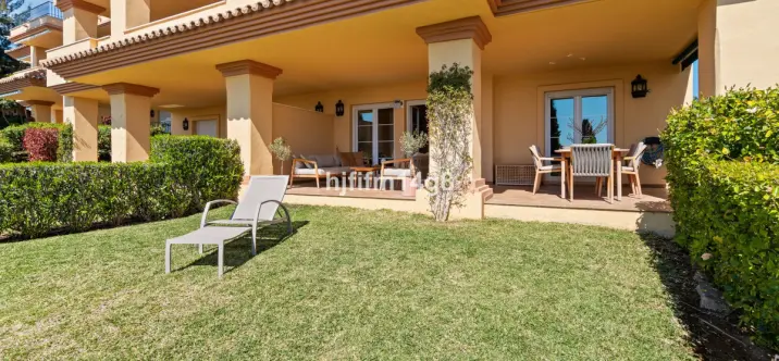 Sale of ground floor apartment in Nueva Andalucía 1