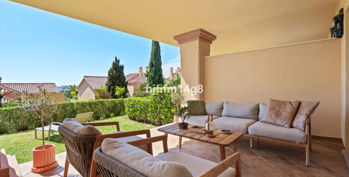 Sale of ground floor apartment in Nueva Andalucía 16