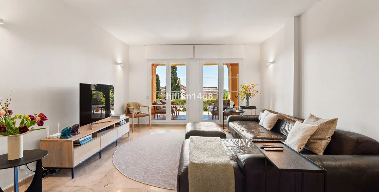 Sale of ground floor apartment in Nueva Andalucía 5