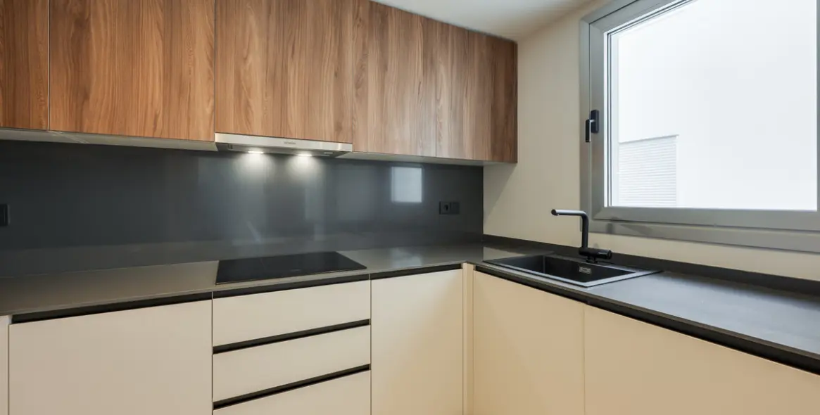 Sale of middle floor apartment in San Pedro de Alcántara 12