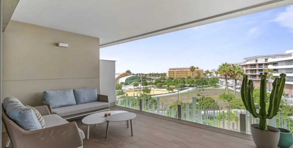 Sale of middle floor apartment in San Pedro de Alcántara 22