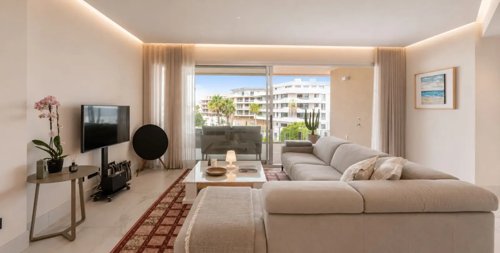 Продажа апартаментов на среднем этаже в San Pedro de Alcántara 2
