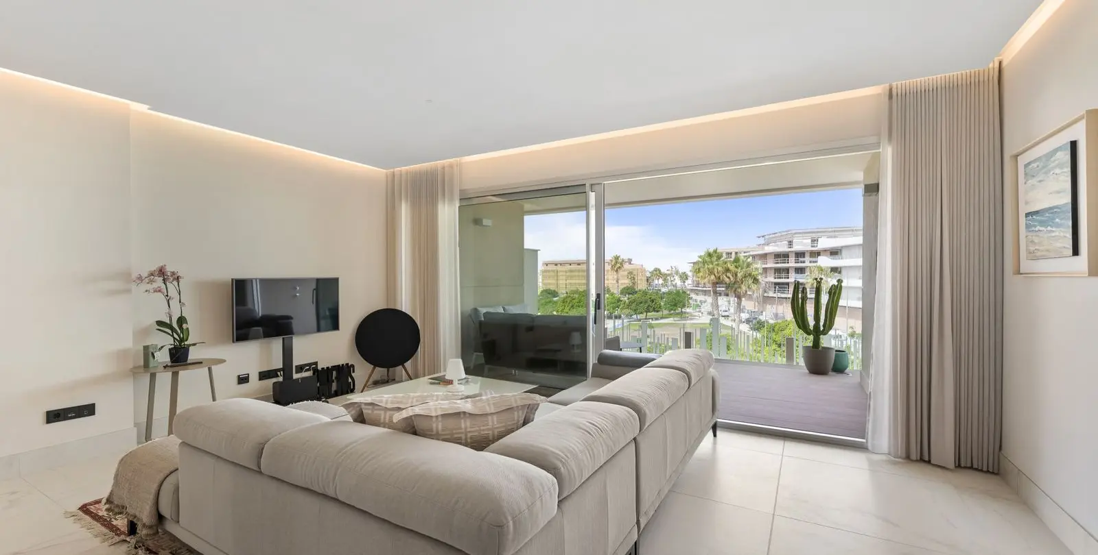 Продажа апартаментов на среднем этаже в San Pedro de Alcántara 8