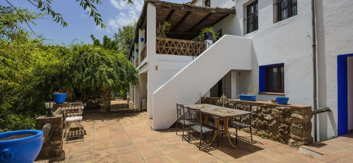 Sale of detached villa in Gaucín 0