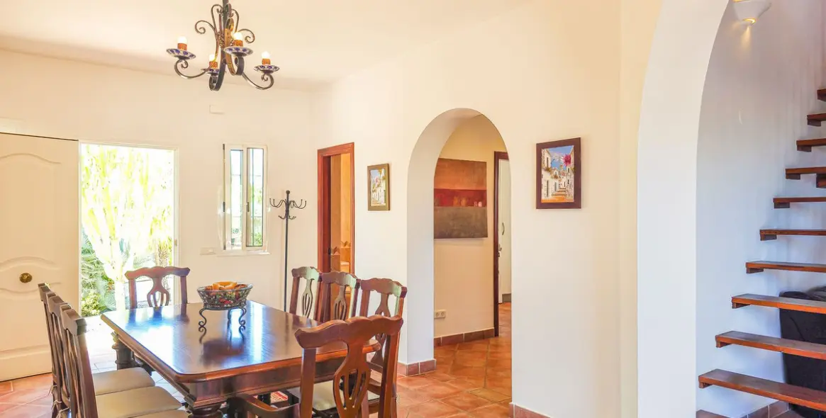 Venta de villa independiente en Arenas 13