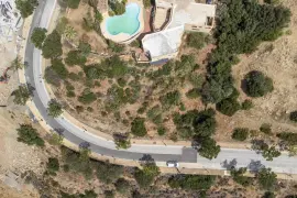 Image 10 thumb
