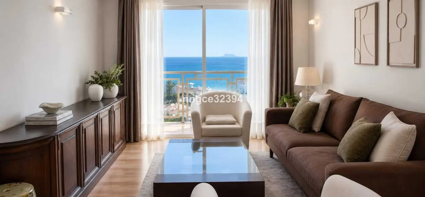 Sale of penthouse in Estepona 2