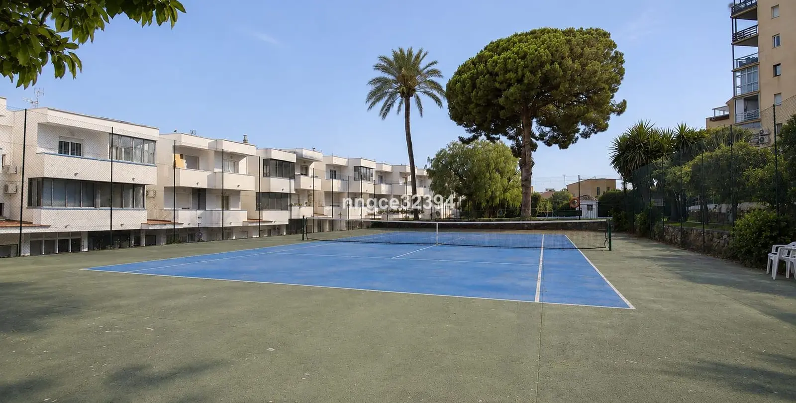 Sale of penthouse in Estepona 15