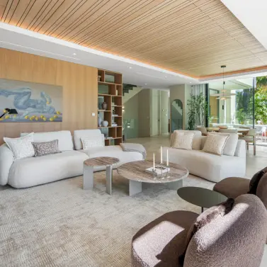 Venta de villa independiente en Estepona