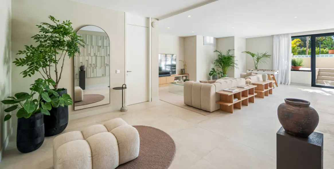 Venta de villa independiente en Estepona 25