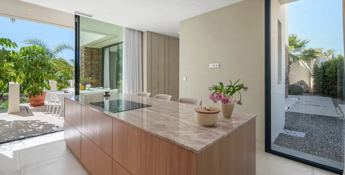 Venta de villa independiente en Estepona 33