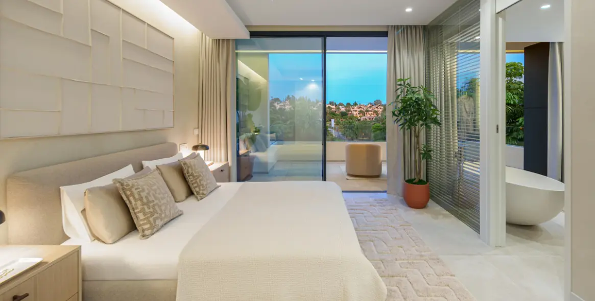 Venta de villa independiente en Estepona 42