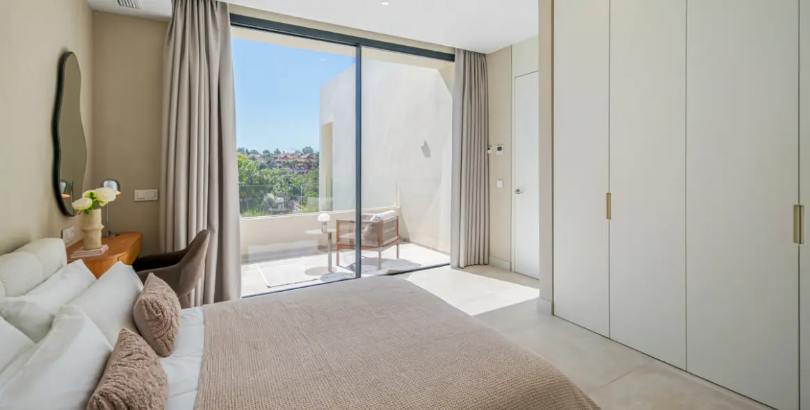Venta de villa independiente en Estepona 63