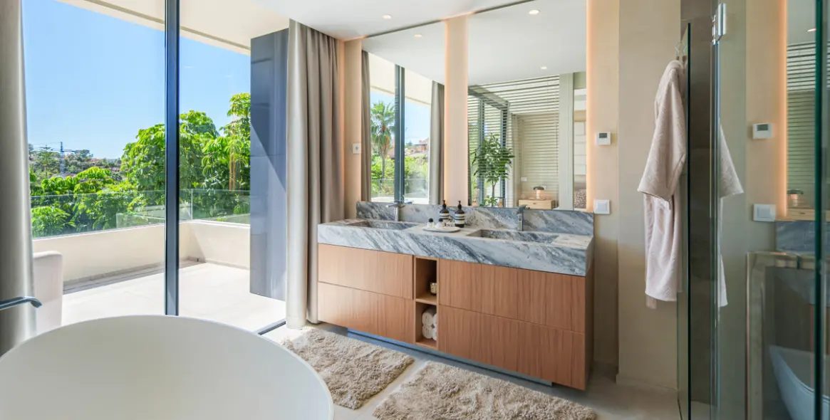 Venta de villa independiente en Estepona 73