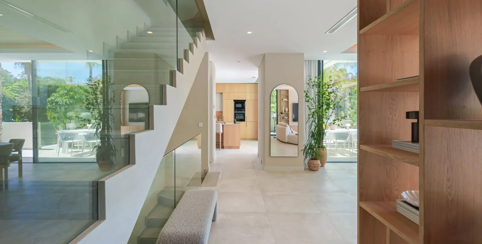 Sale of detached villa in Estepona 14