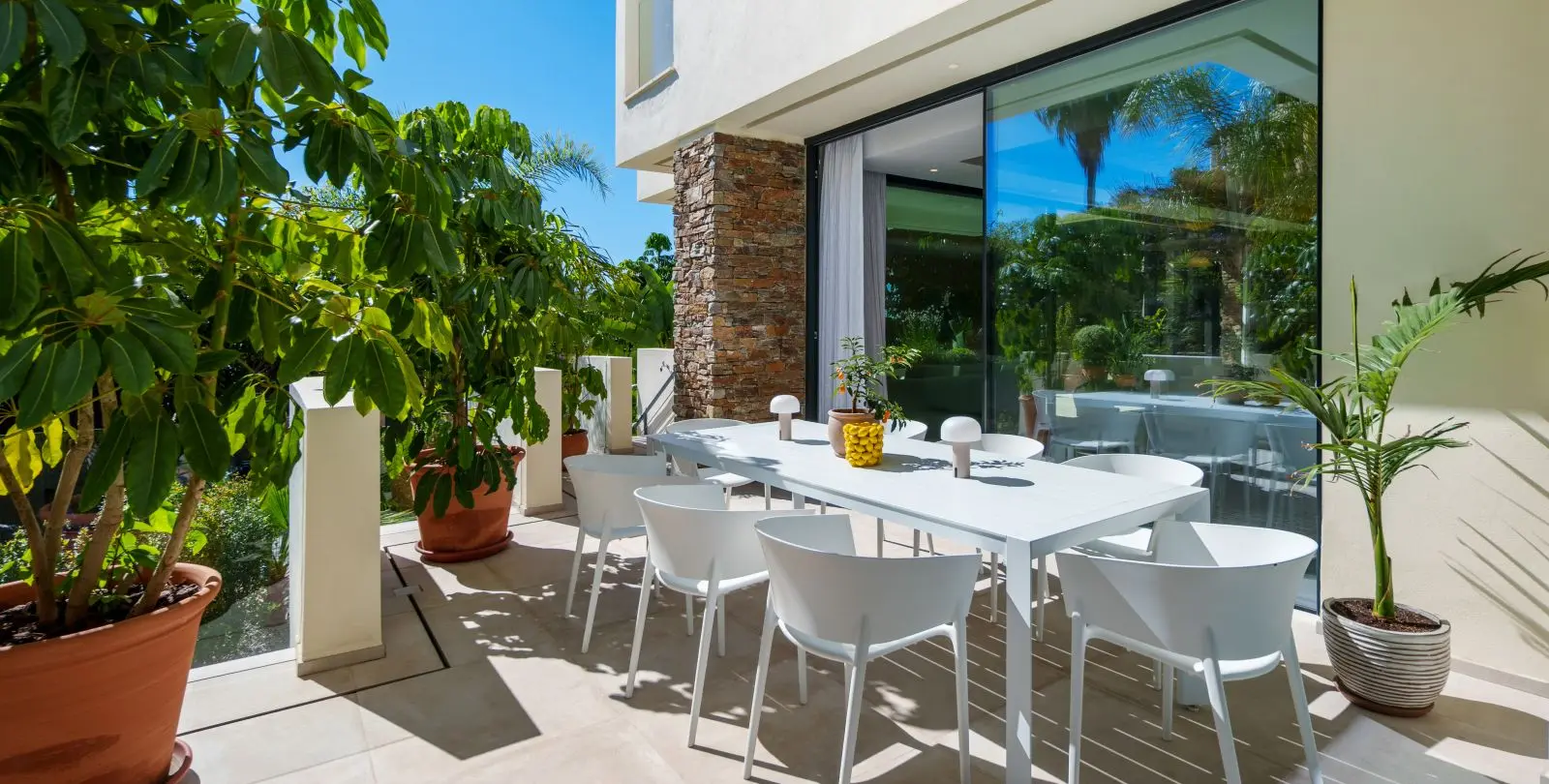 Sale of detached villa in Estepona 74