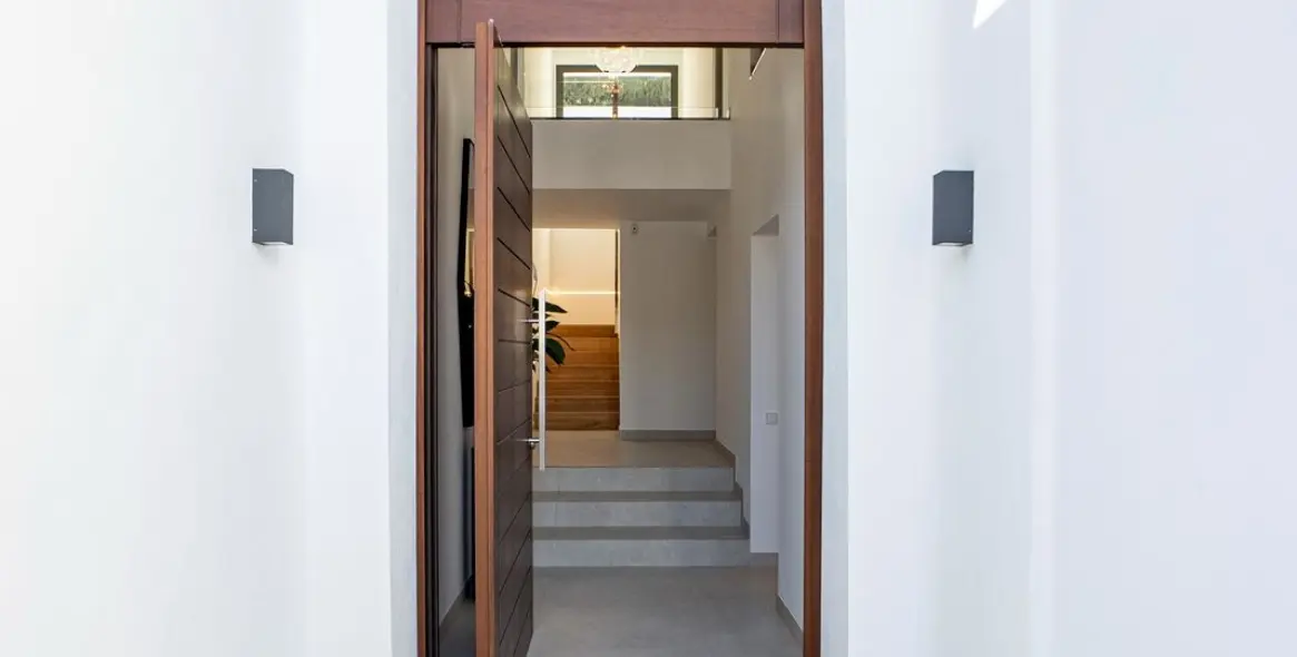 Venta de villa independiente en Nueva Andalucía 8