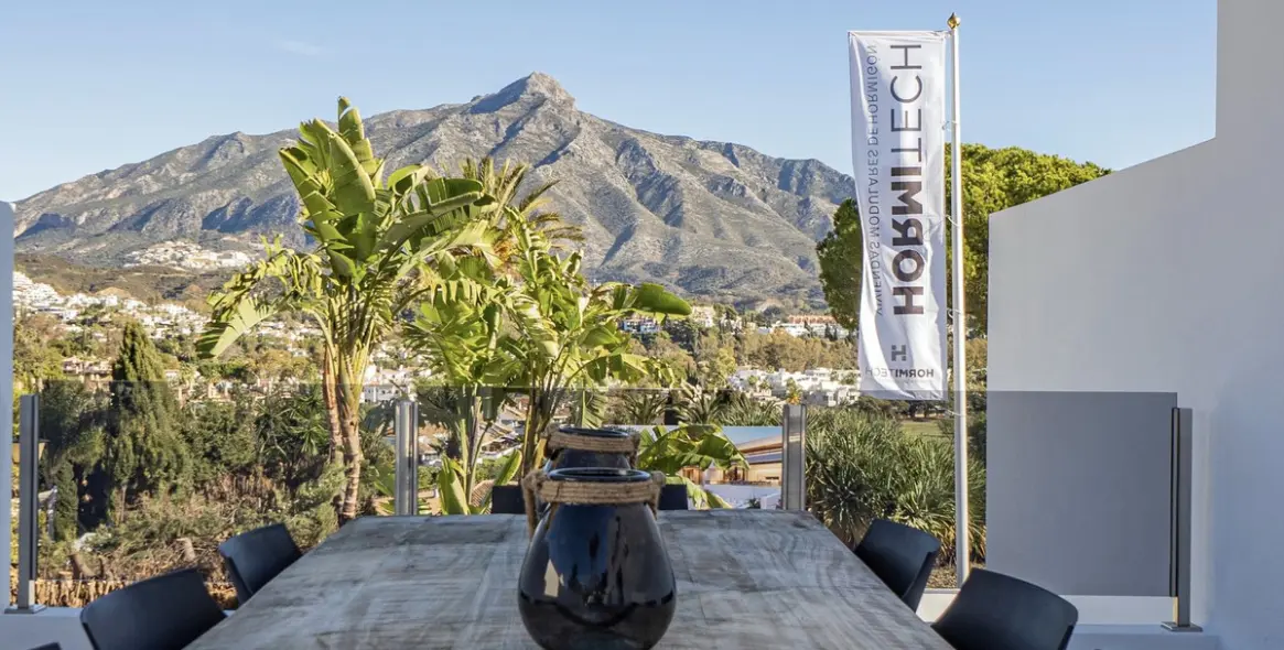 Venta de villa independiente en Nueva Andalucía 9