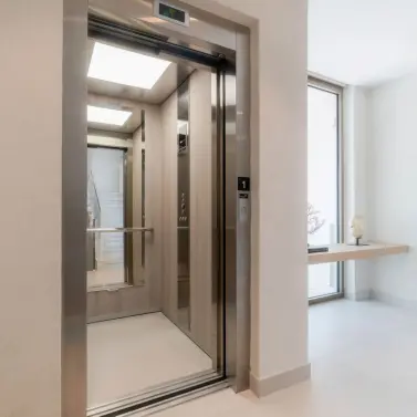 Venta de villa independiente en Nueva Andalucía