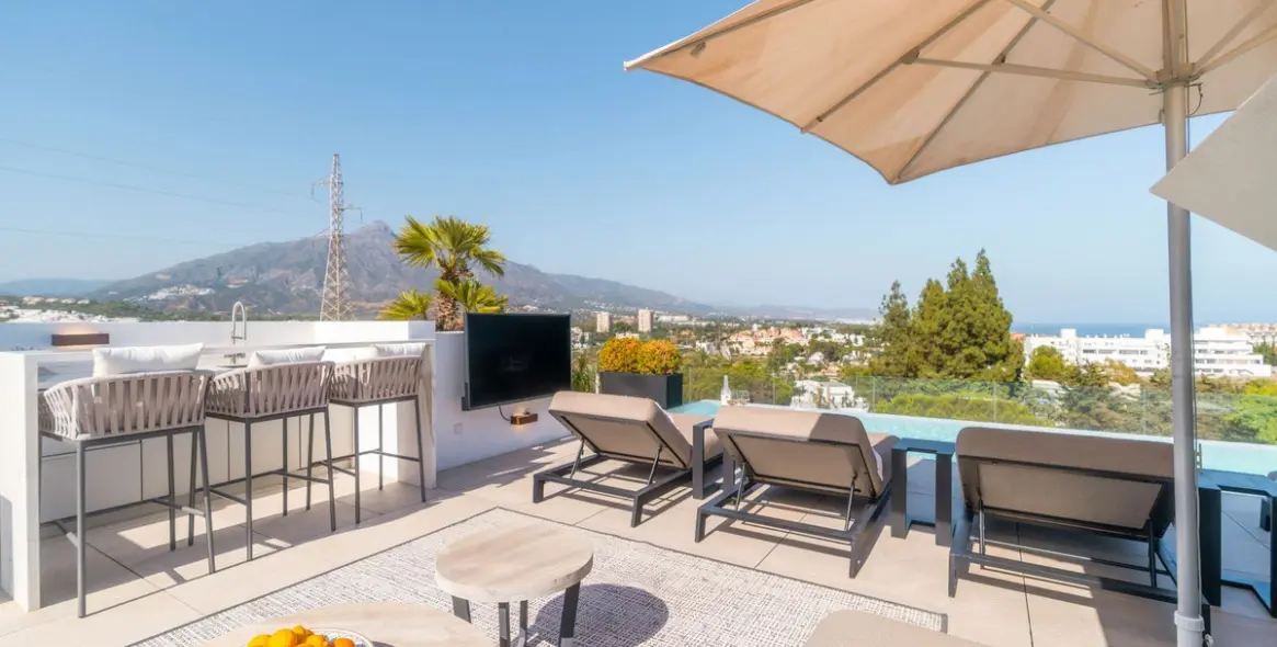 Venta de villa independiente en Nueva Andalucía 23