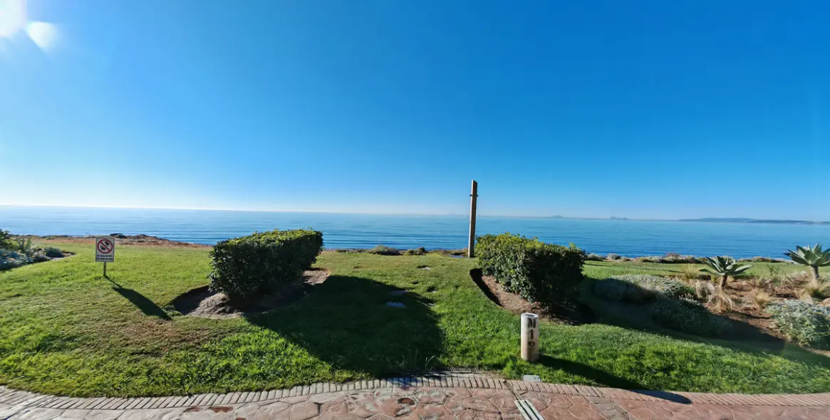 Venta de apartamento en planta media en Estepona 30