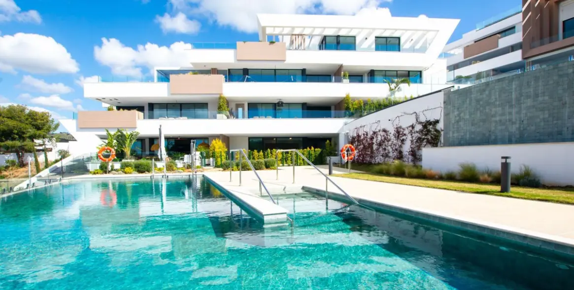 Venta de apartamento en planta baja en Artola 1