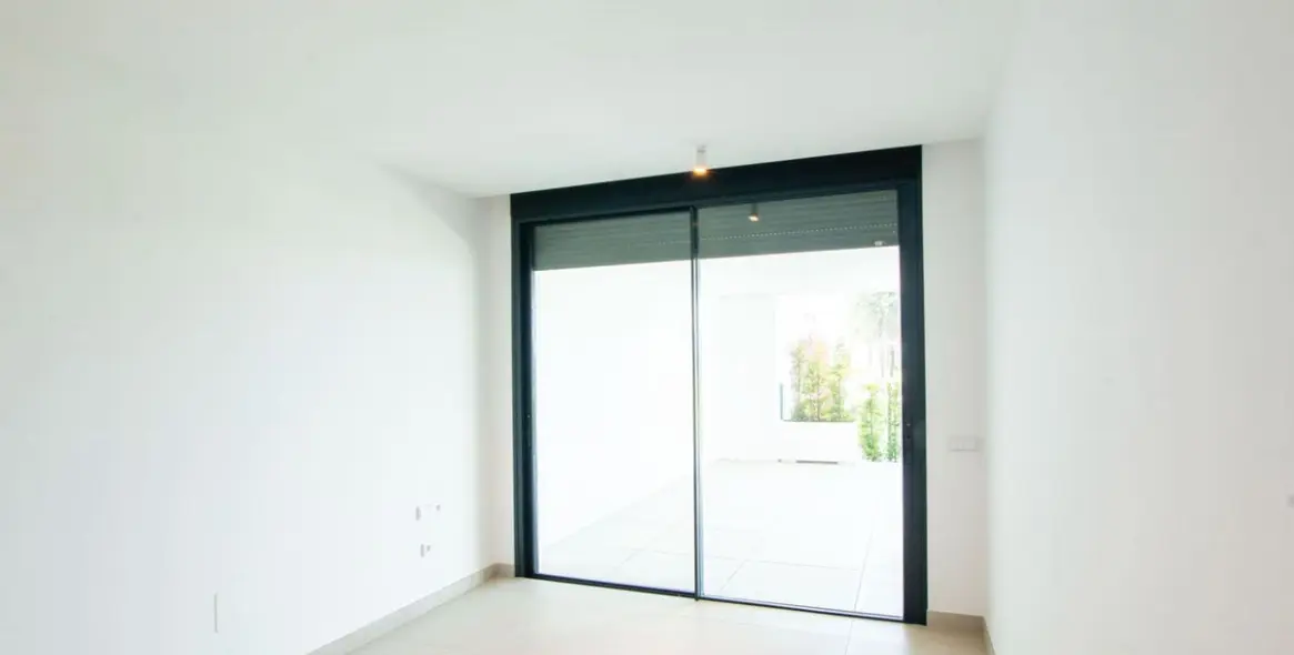 Venta de apartamento en planta baja en Artola 3