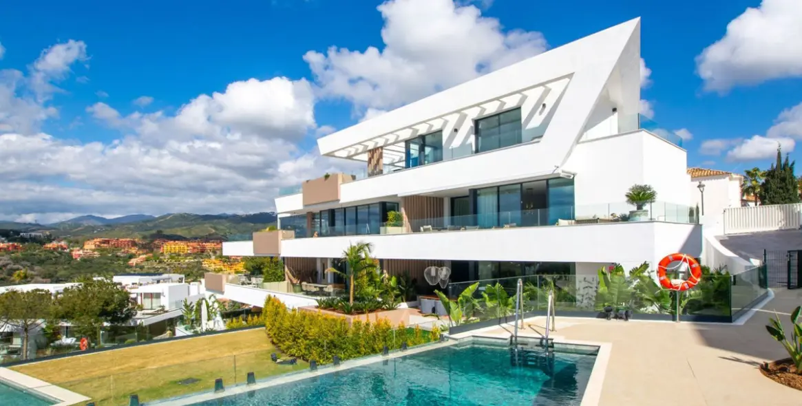 Venta de apartamento en planta baja en Artola 11