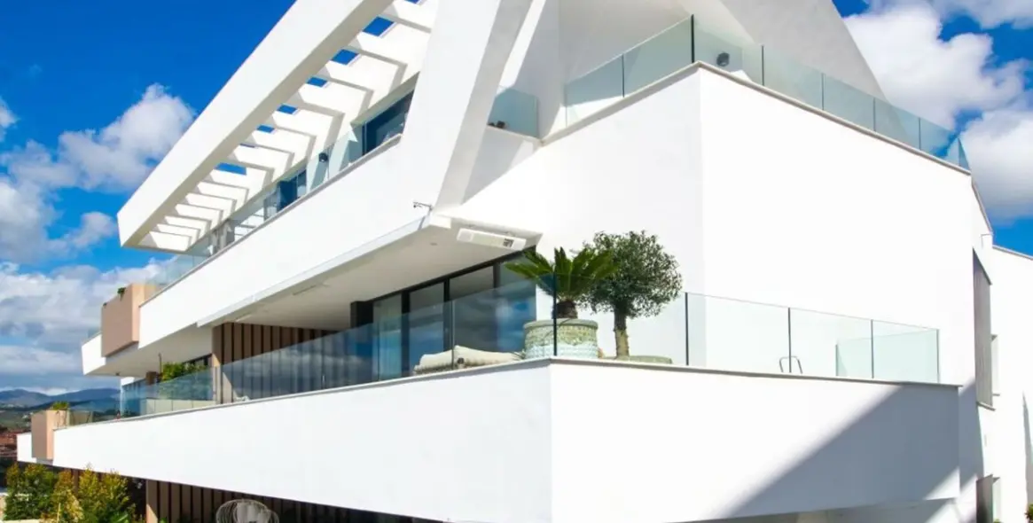 Venta de apartamento en planta baja en Artola 12