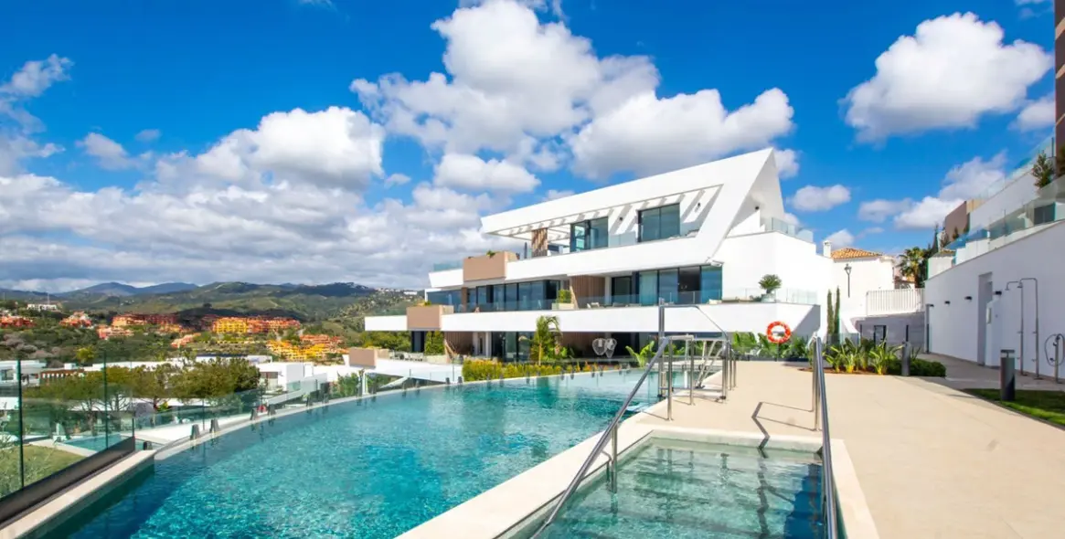 Venta de apartamento en planta baja en Artola 13