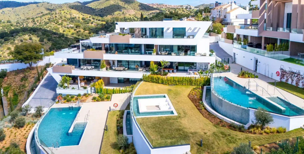 Venta de apartamento en planta baja en Artola 18