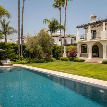 Venta de villa independiente en San Pedro de Alcántara