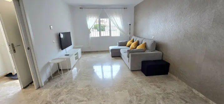 Long-term rent of townhouse in Nueva Andalucía 2