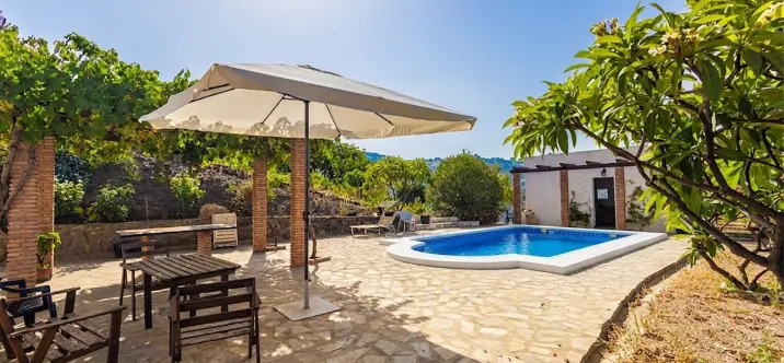 Venta de finca - cortijo en Sayalonga 4