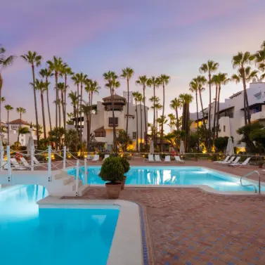 Venta de apartamento en planta baja en Golden Mile