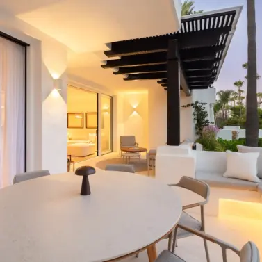 Venta de apartamento en planta baja en Golden Mile