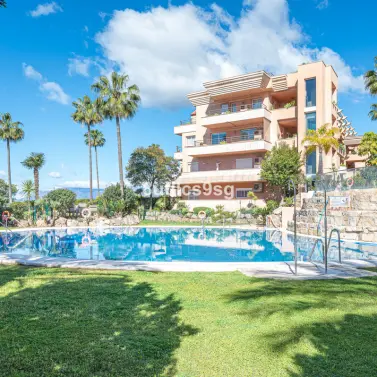 Venta de apartamento en planta baja en Nueva Andalucía