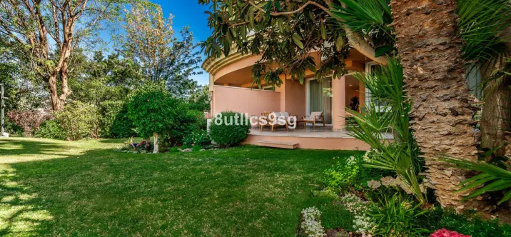 Venta de apartamento en planta baja en Nueva Andalucía 2