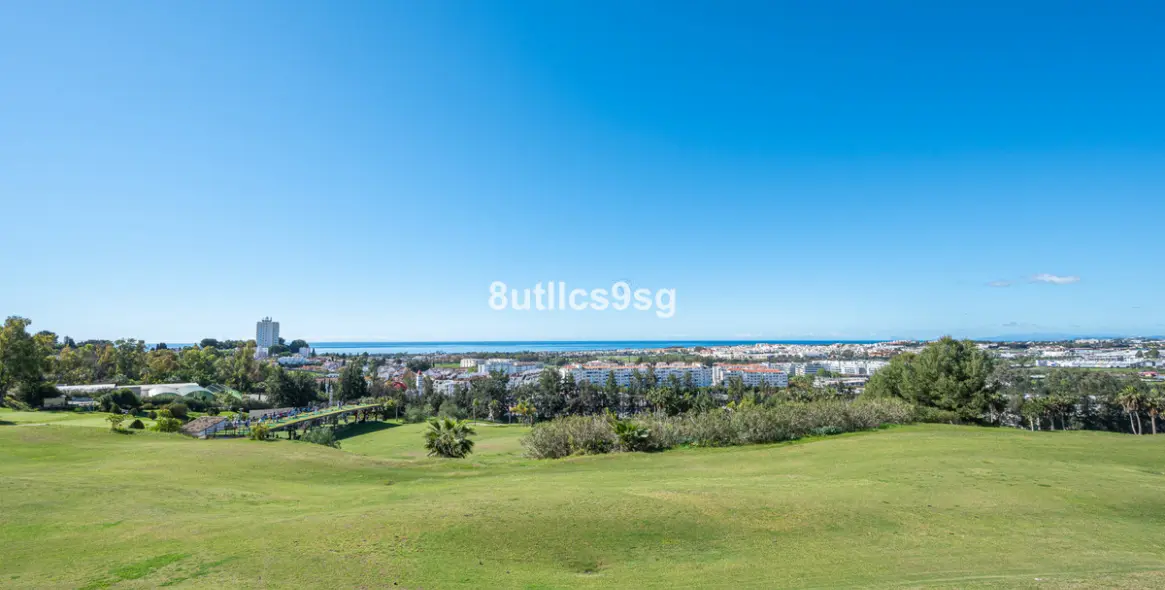 Venta de apartamento en planta baja en Nueva Andalucía 30