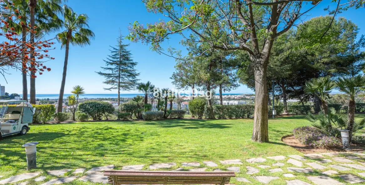 Venta de apartamento en planta baja en Nueva Andalucía 33