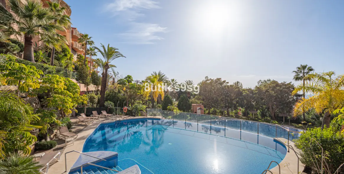 Venta de apartamento en planta baja en Nueva Andalucía 35