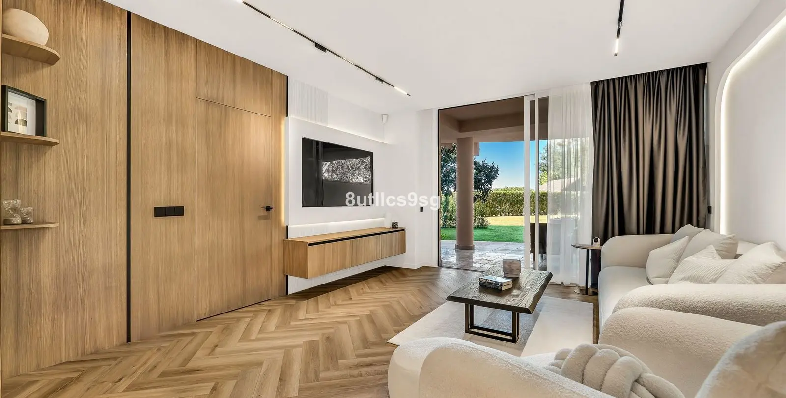 Venta de apartamento en planta baja en Nueva Andalucía 10