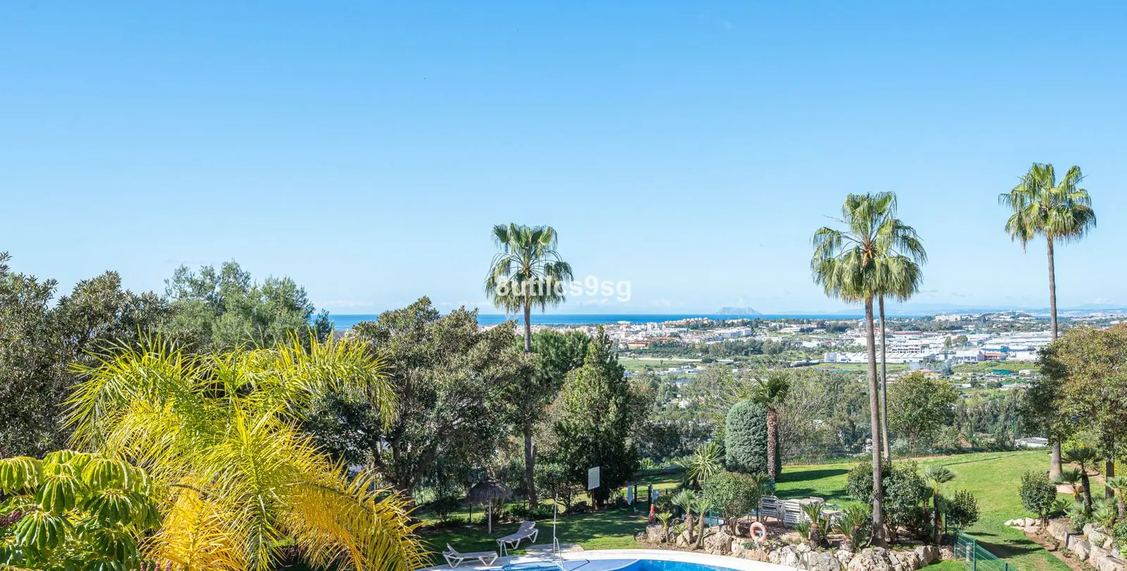 Venta de apartamento en planta baja en Nueva Andalucía 24