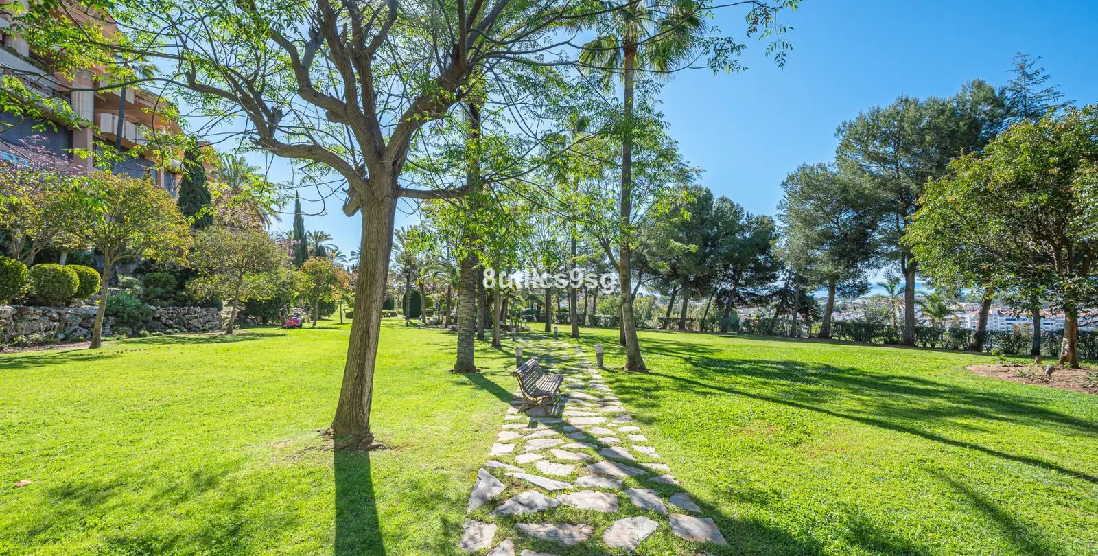 Venta de apartamento en planta baja en Nueva Andalucía 27