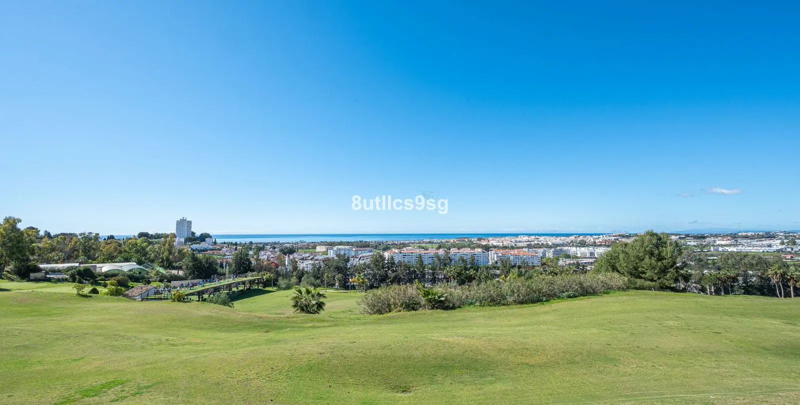 Venta de apartamento en planta baja en Nueva Andalucía 30