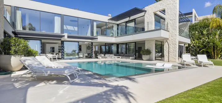 Venta de villa independiente en Benahavís 0