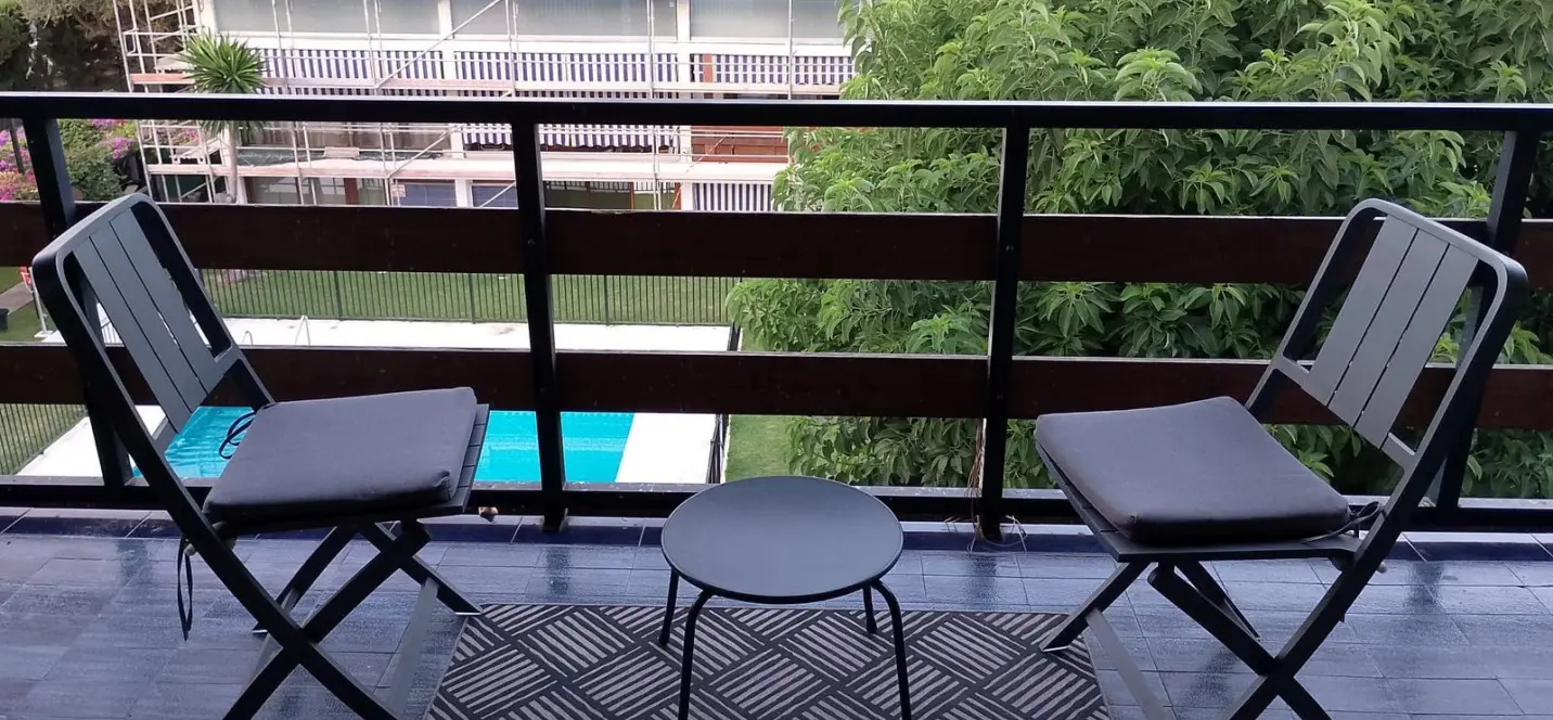 Venta de apartamento en planta media en San Pedro de Alcántara 2